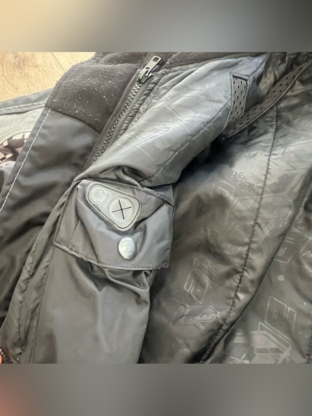 Castle X Racewear Snowmobile Jacket - Picture 11 of 13